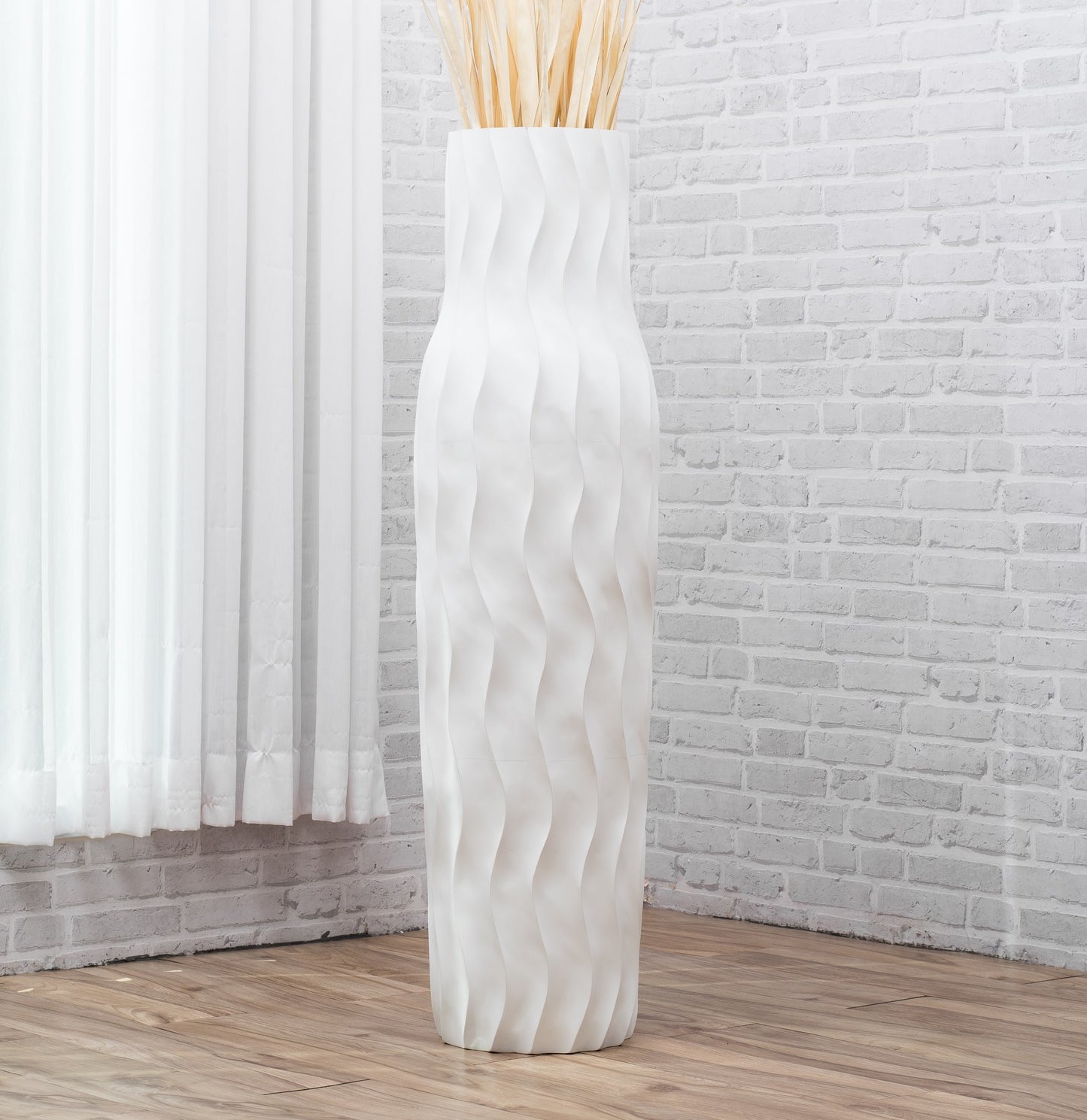Large Mango Wood Floor Vase – Handcrafted Decorative Highlight from Thailand, 105 cm