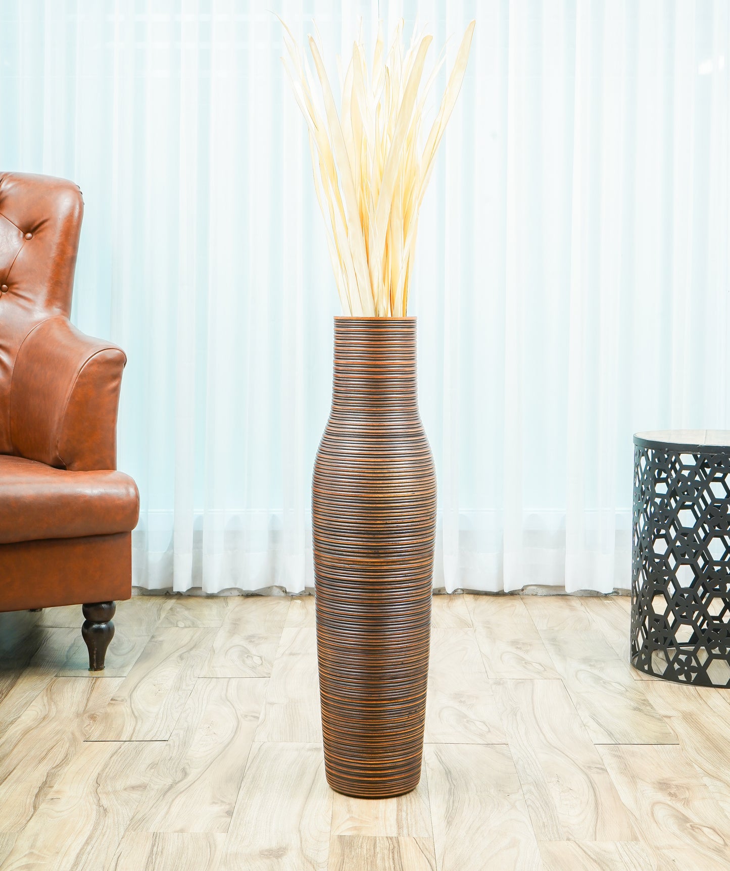 Large Mango Wood Floor Vase – Handcrafted Decorative Highlight from Thailand, 65 cm