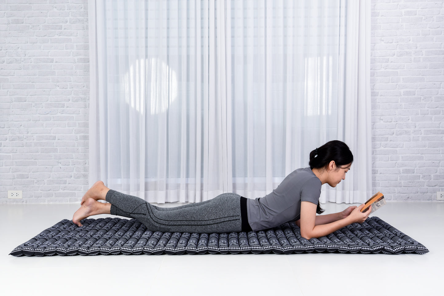 Kapok Roll-Up Mattress – Foldable Sleeping & Relax Mat with Cotton Cover for Home & Outdoor Use, Cbt3 - Black, M: 190x70 cm