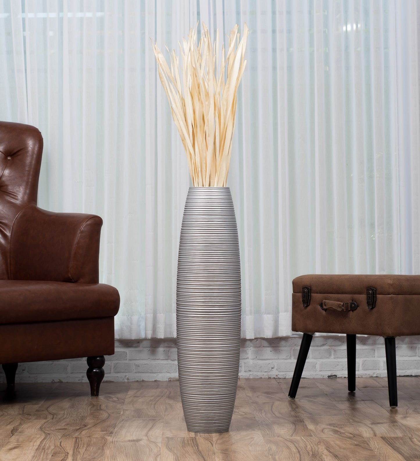 Large Mango Wood Floor Vase – Handcrafted Decorative Highlight from Thailand, 65 cm