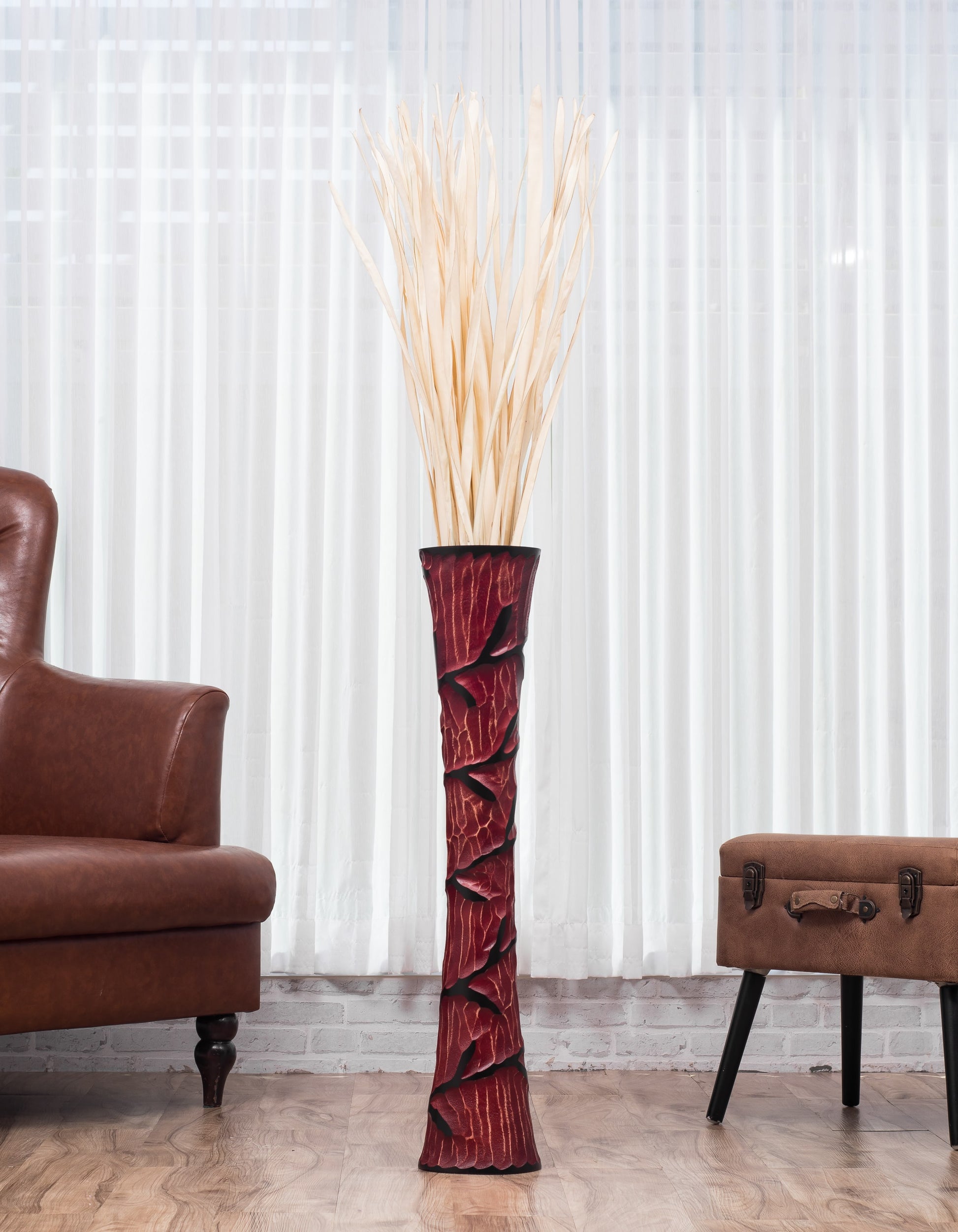 Large Mango Wood Floor Vase – Handcrafted Decorative Highlight from Thailand, 85 cm