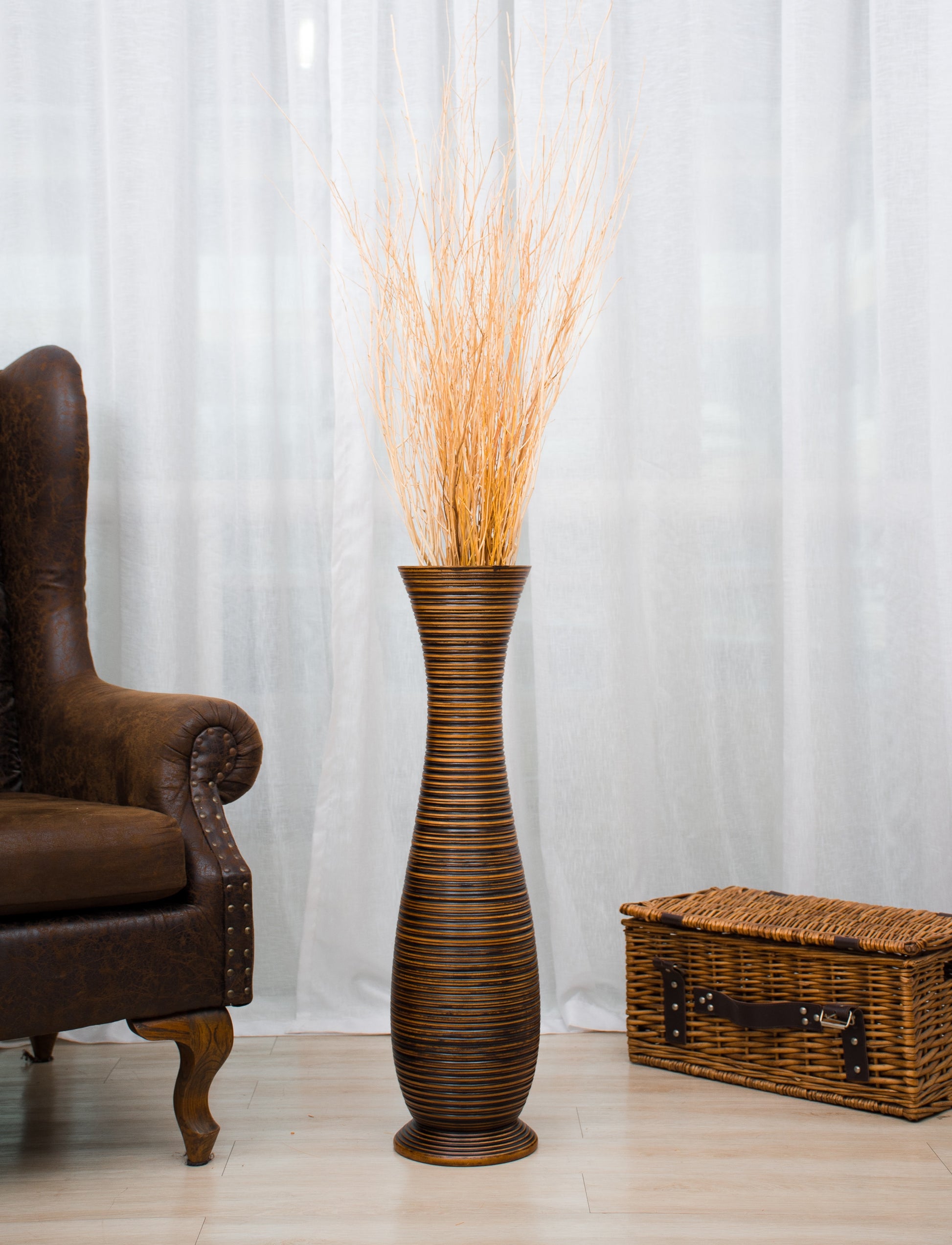 Large Mango Wood Floor Vase – Handcrafted Decorative Highlight from Thailand, 65 cm