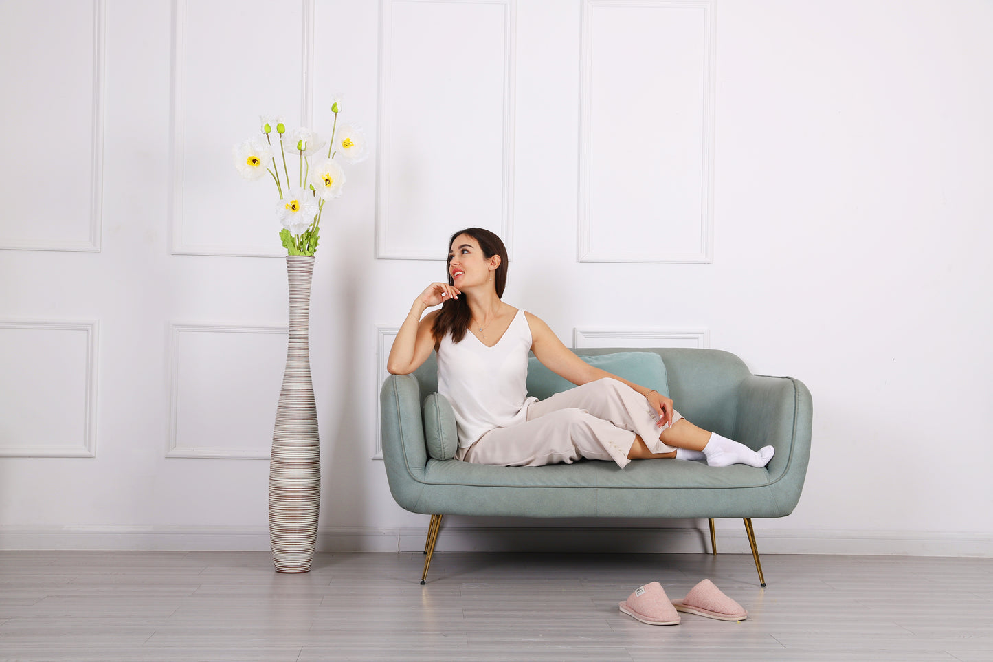 Large Resin Floor Vase – Stylish Waterproof Vase for Fresh & Dried Flowers, white wash, 105 cm