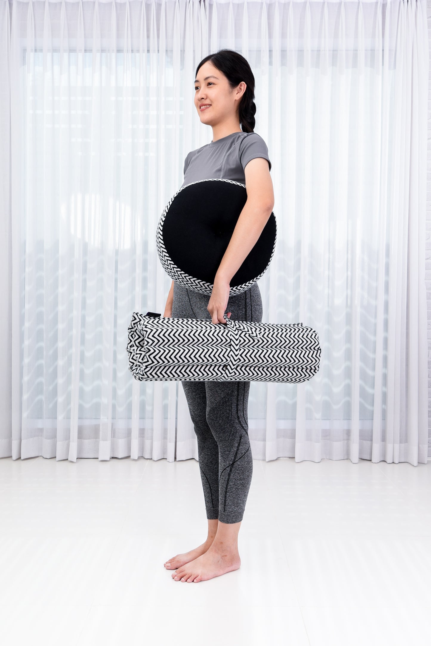 Compact Meditation Cushion Set Made of Kapok – Small Zabuton & Zafu with Cotton Cover, Cbt5 - Black