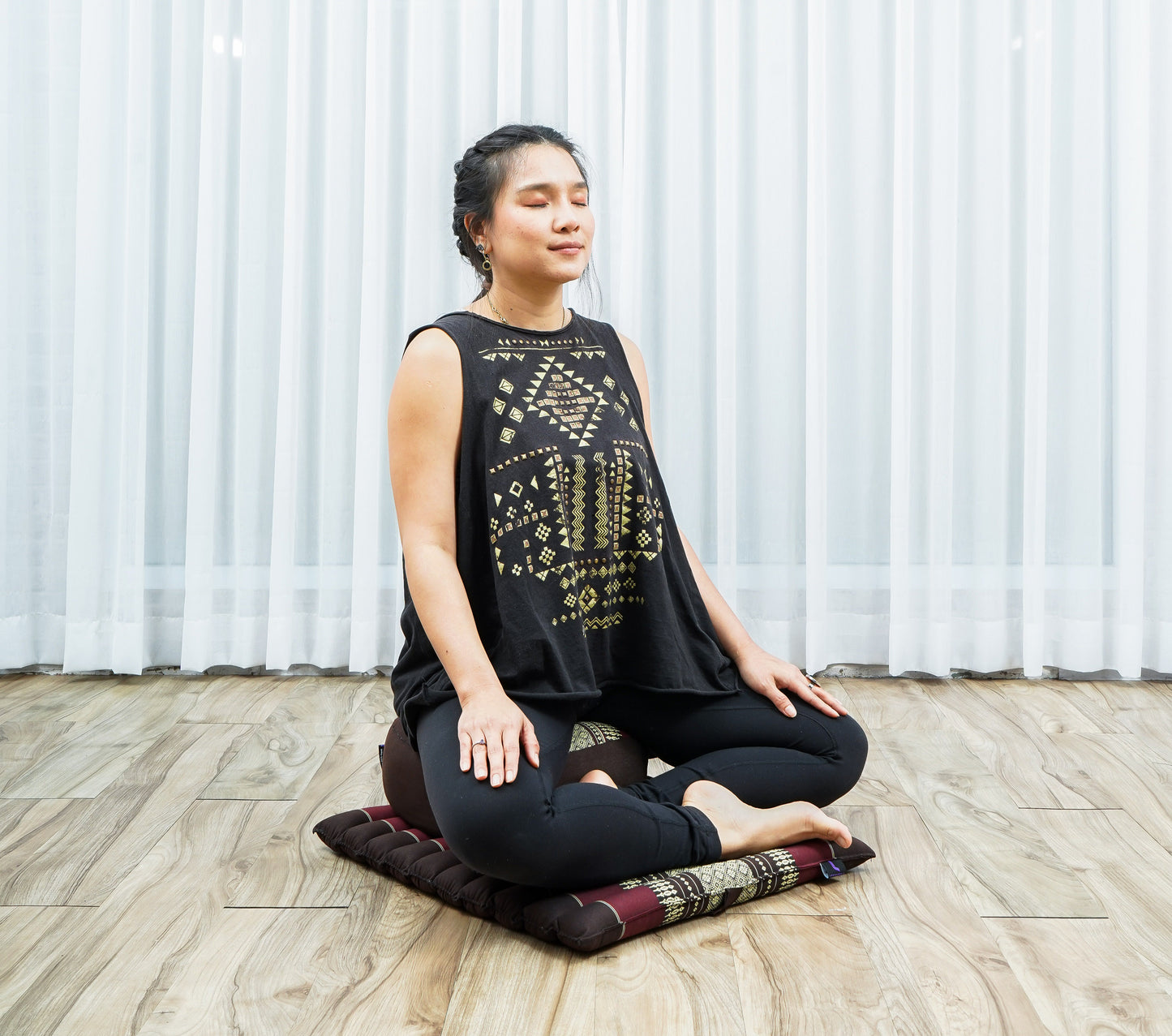 Compact Meditation Cushion Set Made of Kapok – Small Zabuton & Zafu with Cotton Cover, Sf19 - Red, Brown