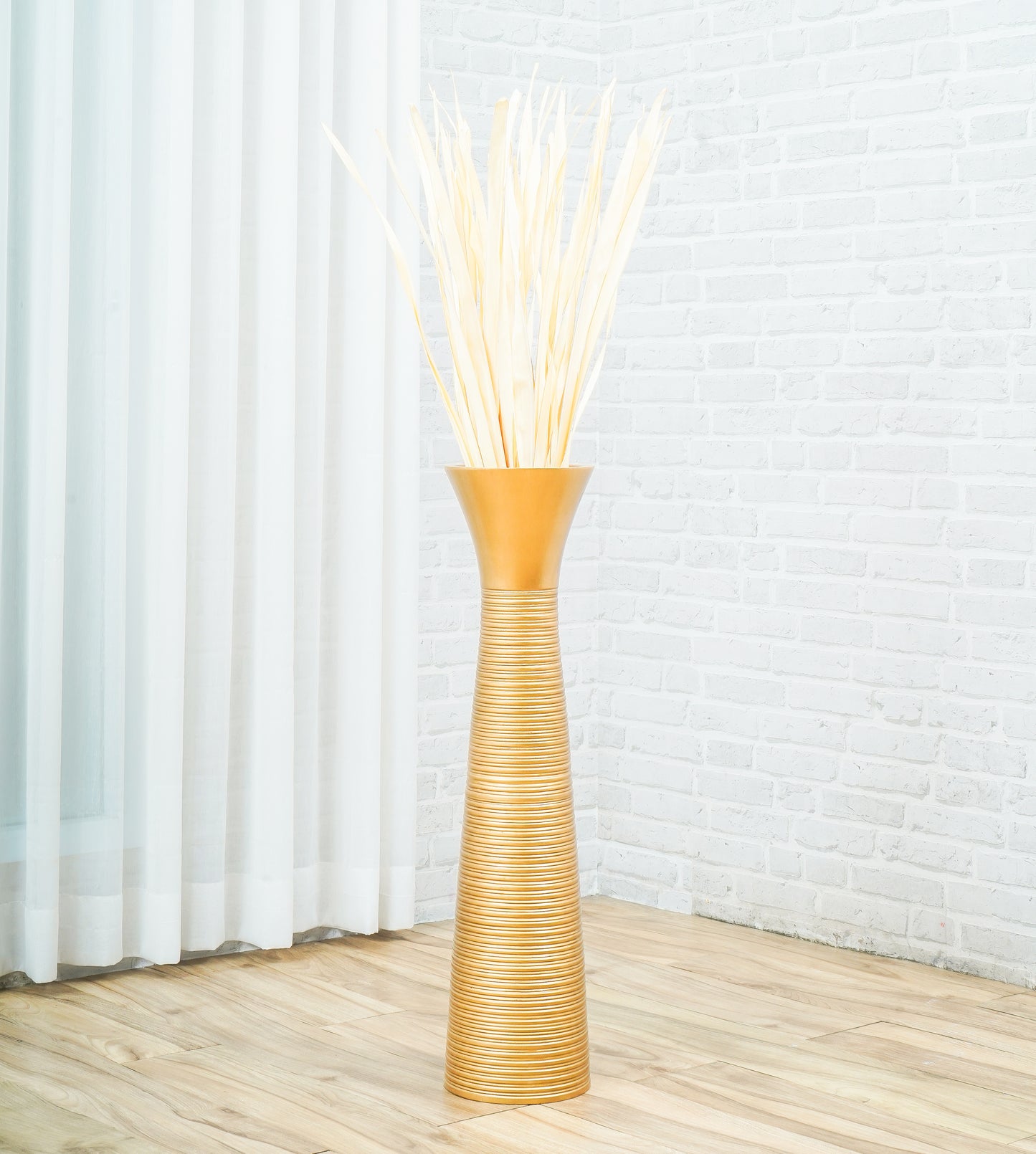 Large Mango Wood Floor Vase – Handcrafted Decorative Highlight from Thailand, 65 cm