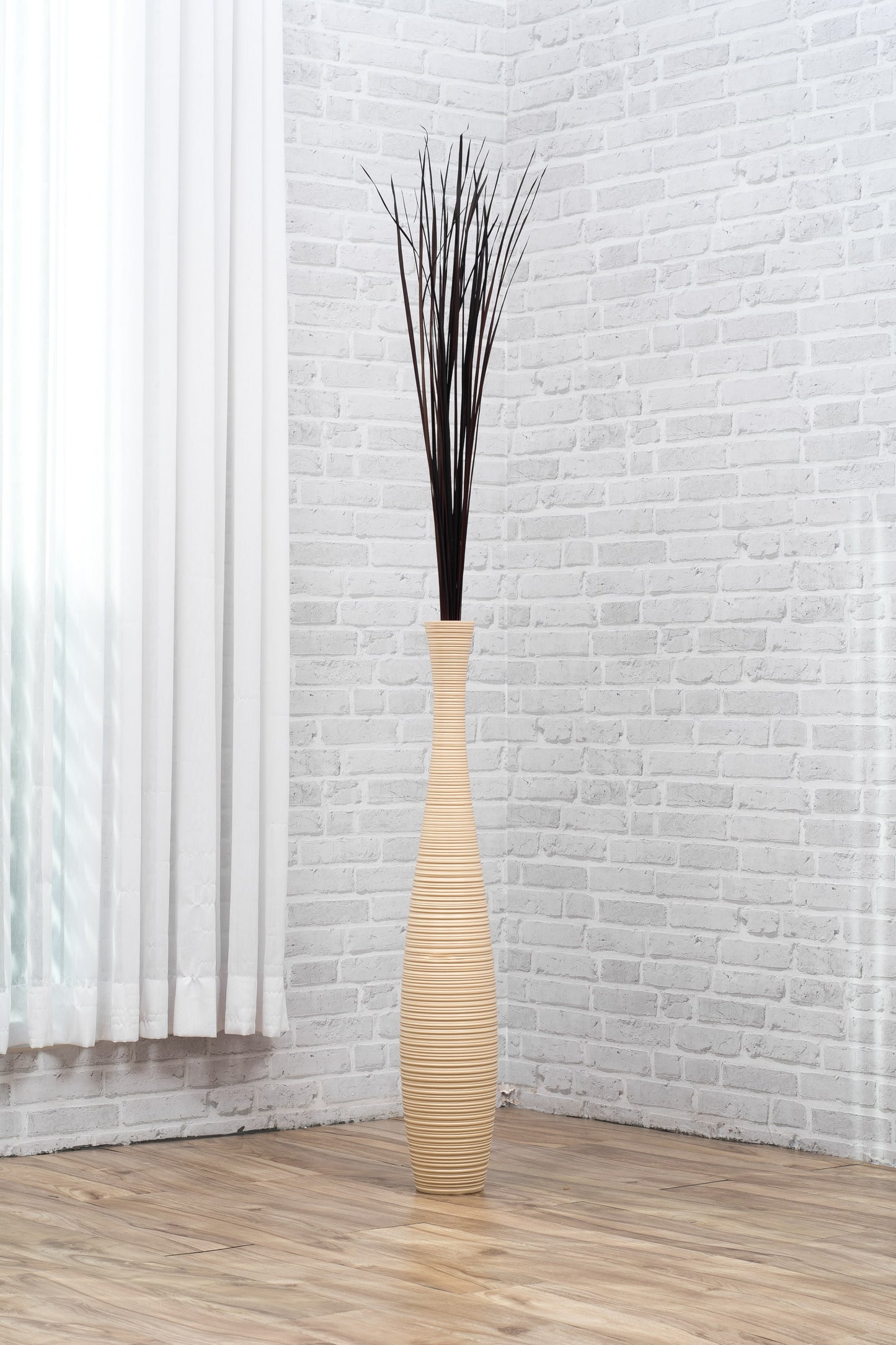 Large Mango Wood Floor Vase – Handcrafted Decorative Highlight from Thailand, 85 cm