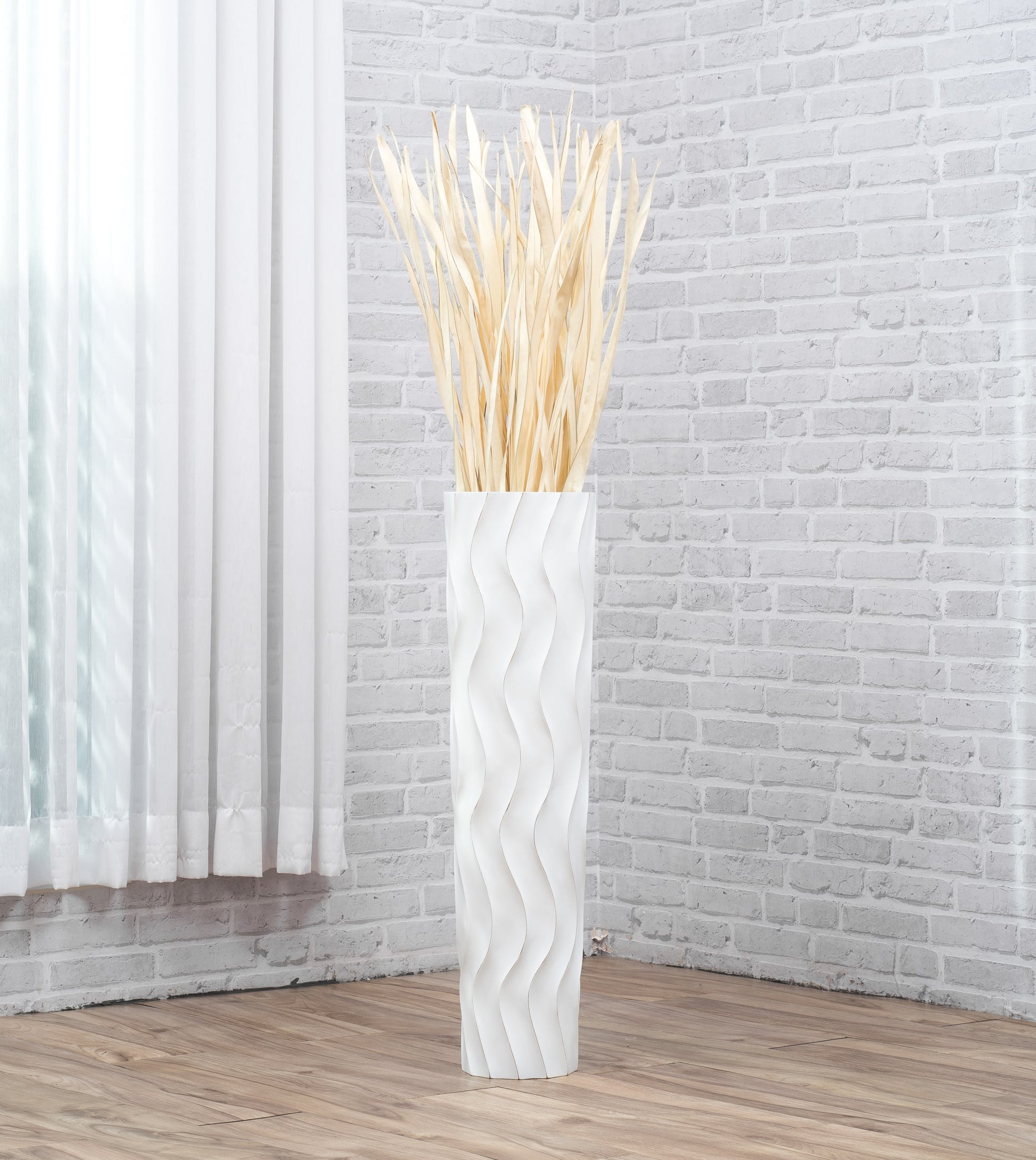 Large Mango Wood Floor Vase – Handcrafted Decorative Highlight from Thailand, 65 cm