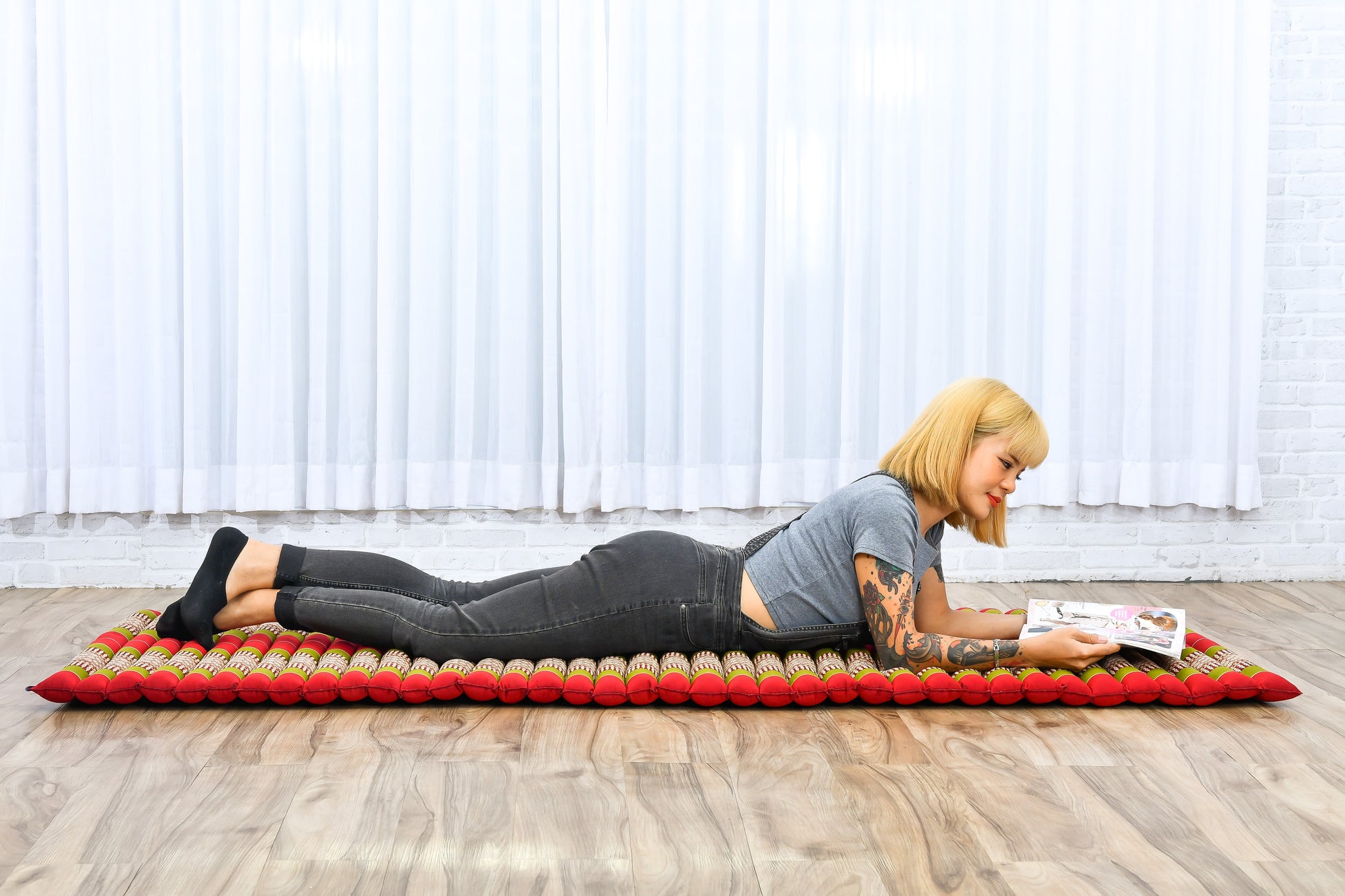 Kapok Roll-Up Mattress – Foldable Sleeping & Relax Mat with Cotton Cover for Home & Outdoor Use, Sf11 - Red, Green, M: 190x70 cm