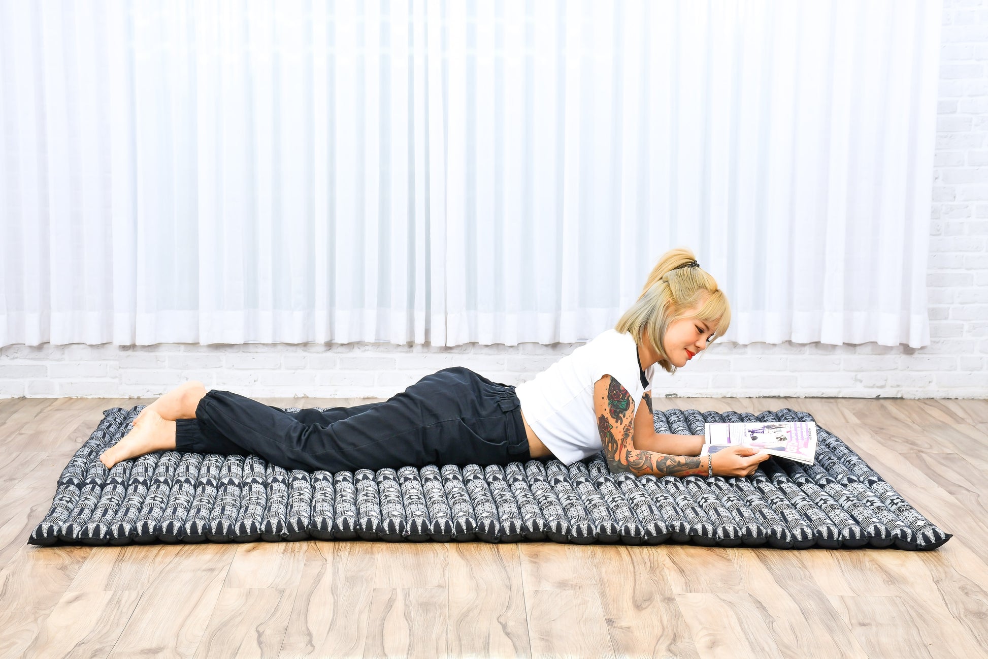 Kapok Roll-Up Mattress – Foldable Sleeping & Relax Mat with Cotton Cover for Home & Outdoor Use, Cbt4 - Black, XL: 190x145 cm