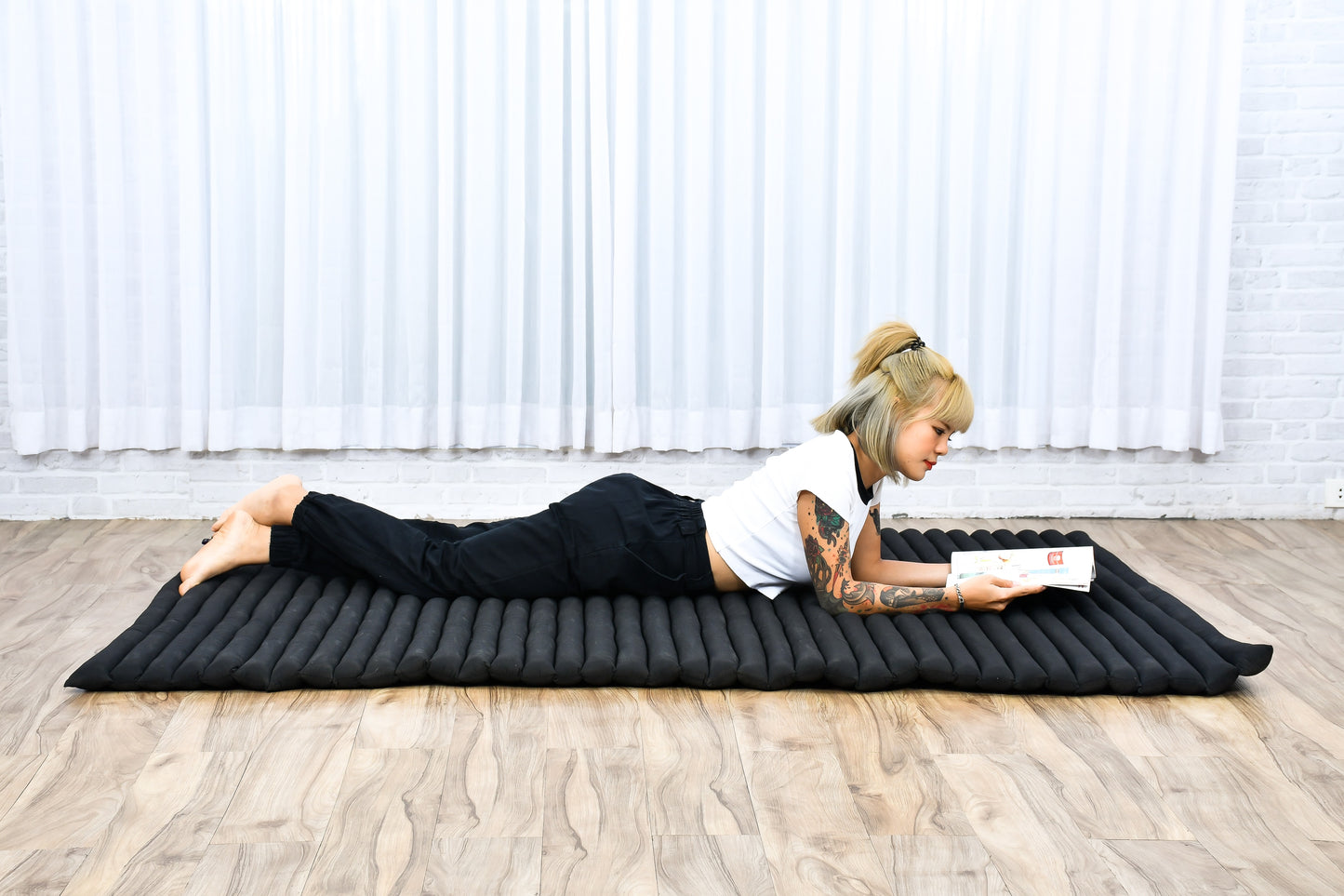 Kapok Roll-Up Mattress – Foldable Sleeping & Relax Mat with Cotton Cover for Home & Outdoor Use, Cl02 - Black, XL: 190x145 cm