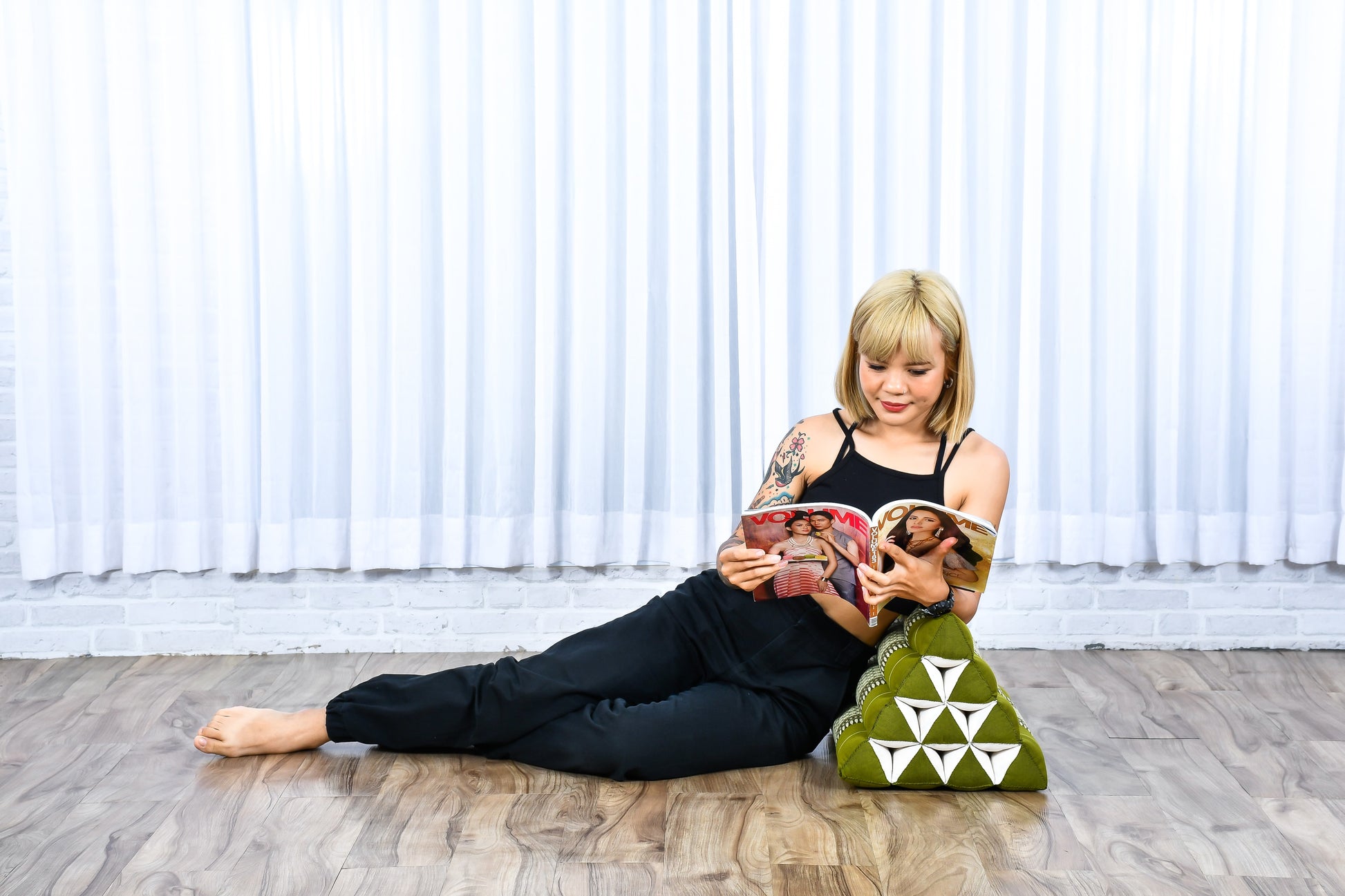 Triangular Kapok Backrest Cushion – Firm Thai Reading Pillow with Cotton Cover in Plain or Patterned Designs, Sf17 - Green, triangle cushion