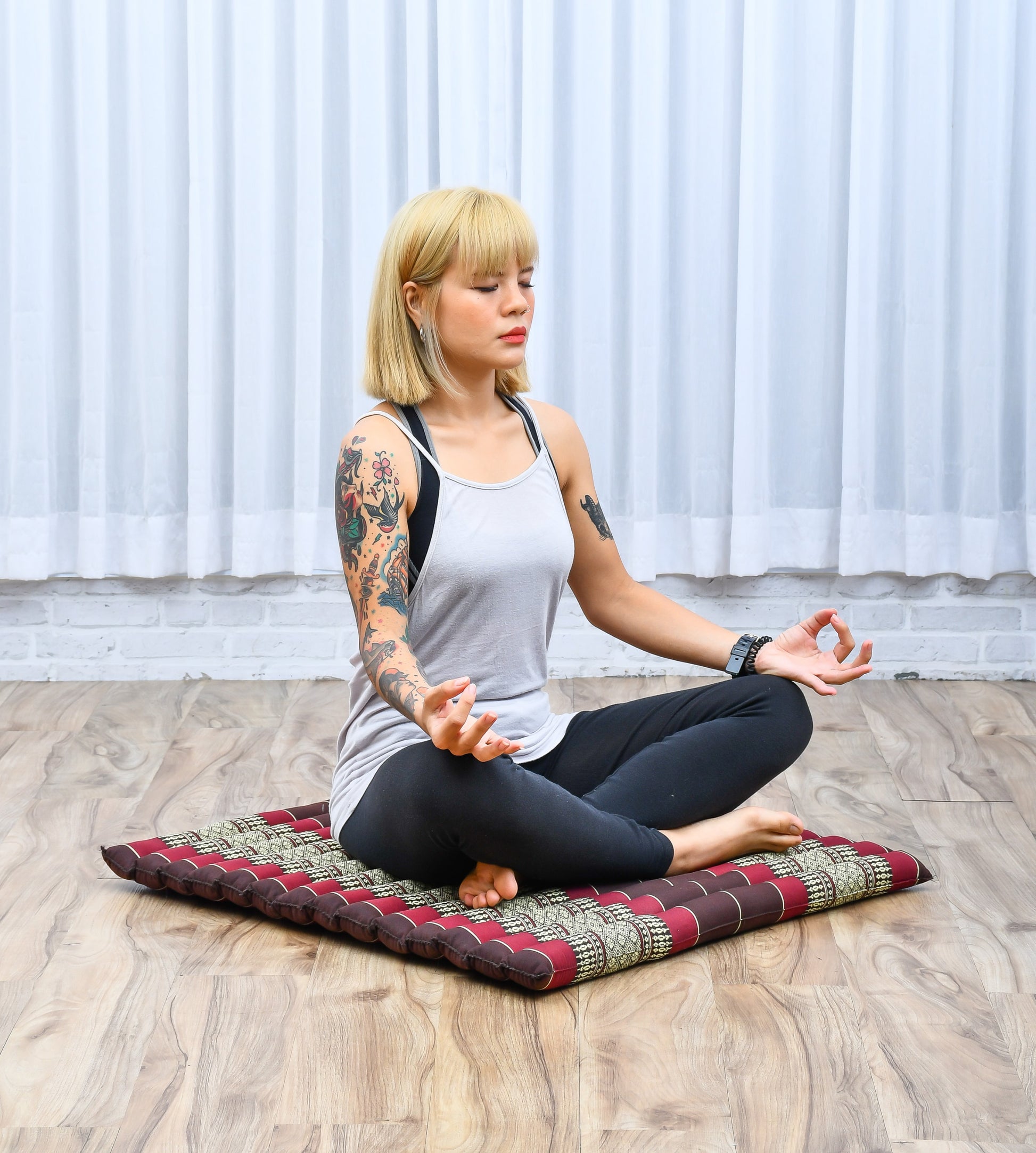 Large Kapok Zabuton Meditation Cushion – Rectangular Floor Mat with Cotton Cover, Sf19 - Red, Brown