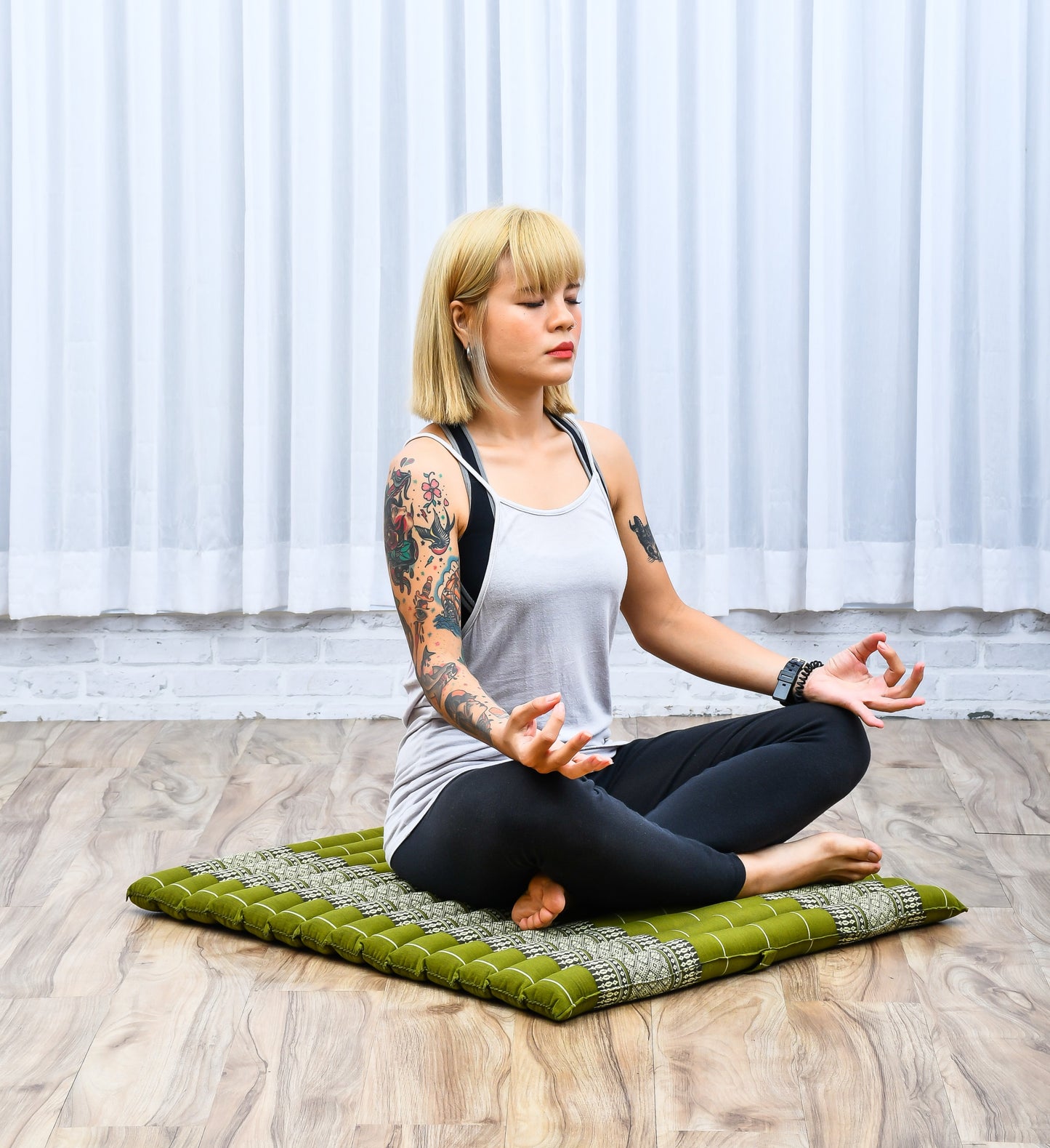 Large Kapok Zabuton Meditation Cushion – Rectangular Floor Mat with Cotton Cover, Sf17 - Green