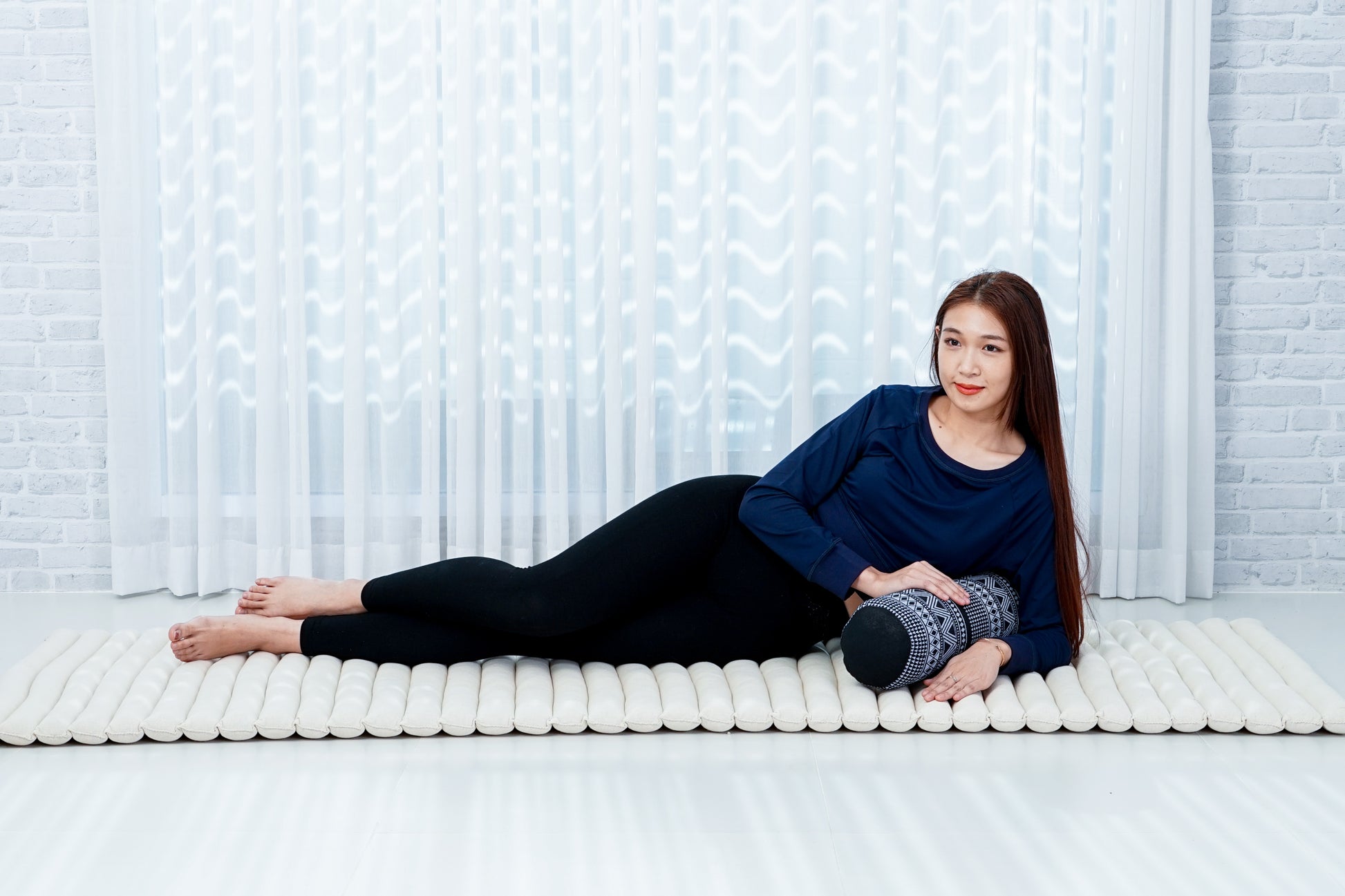 Yoga Roll Cushion – Compact Kapok Bolster & Meditation Pillow with Cotton Cover, Cbt3 - Black