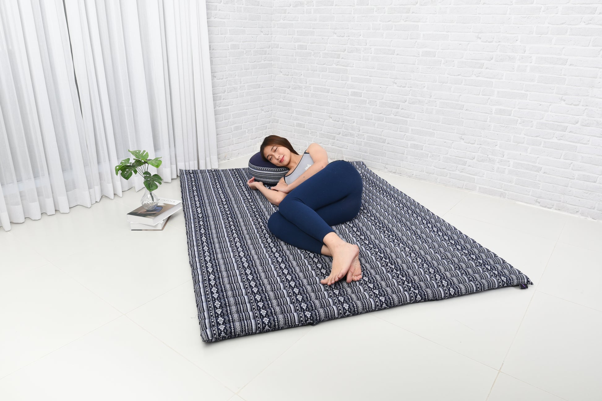 Kapok Roll-Up Mattress – Foldable Sleeping & Relax Mat with Cotton Cover for Home & Outdoor Use, Cbt2 - Dark Blue, XL: 190x145 cm
