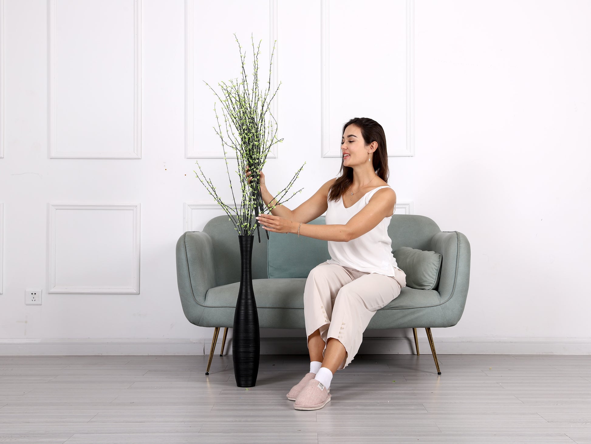 Large Resin Floor Vase – Stylish Waterproof Vase for Fresh & Dried Flowers, 65 cm