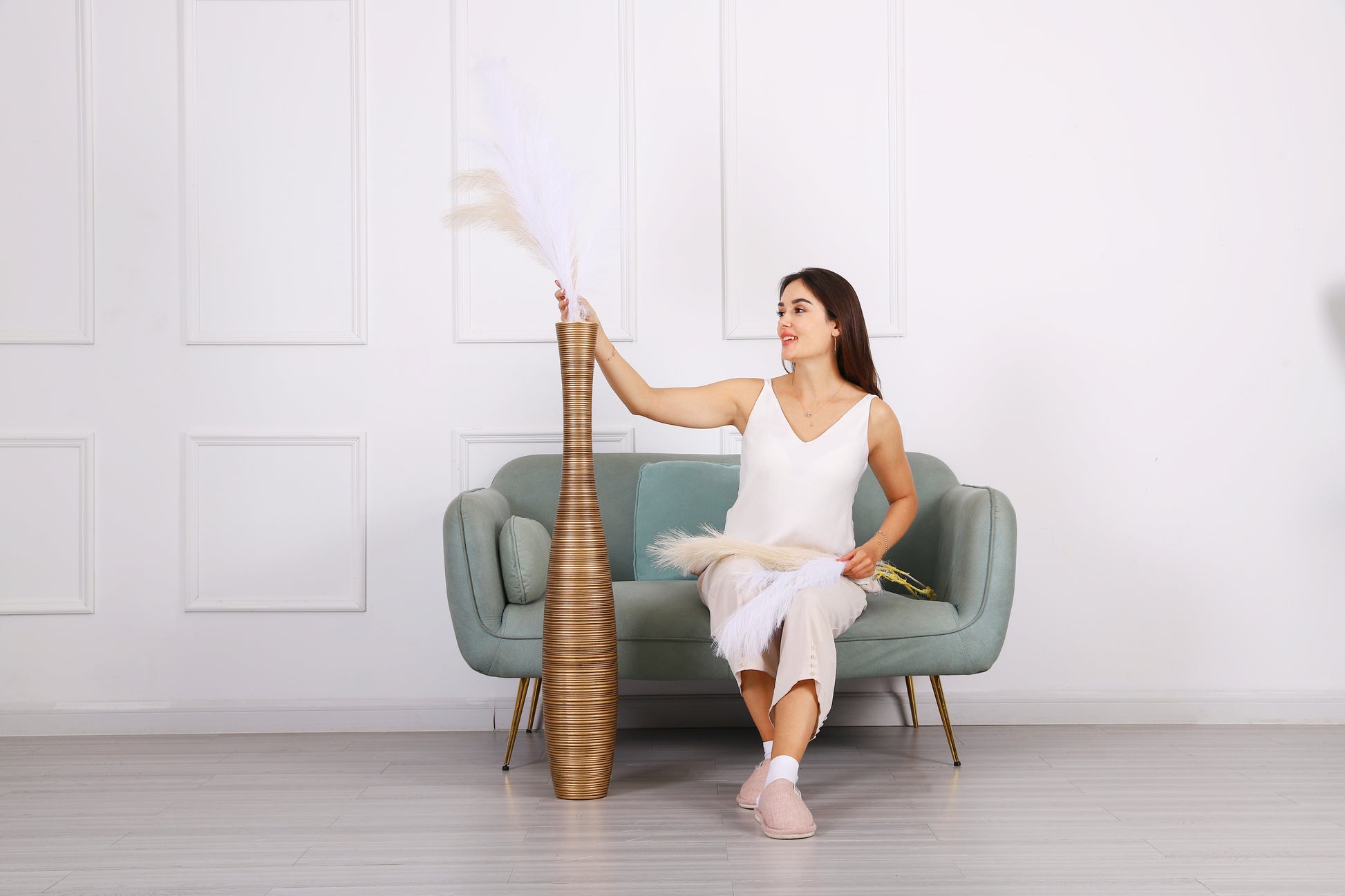 Large Resin Floor Vase – Stylish Waterproof Vase for Fresh & Dried Flowers, 105 cm