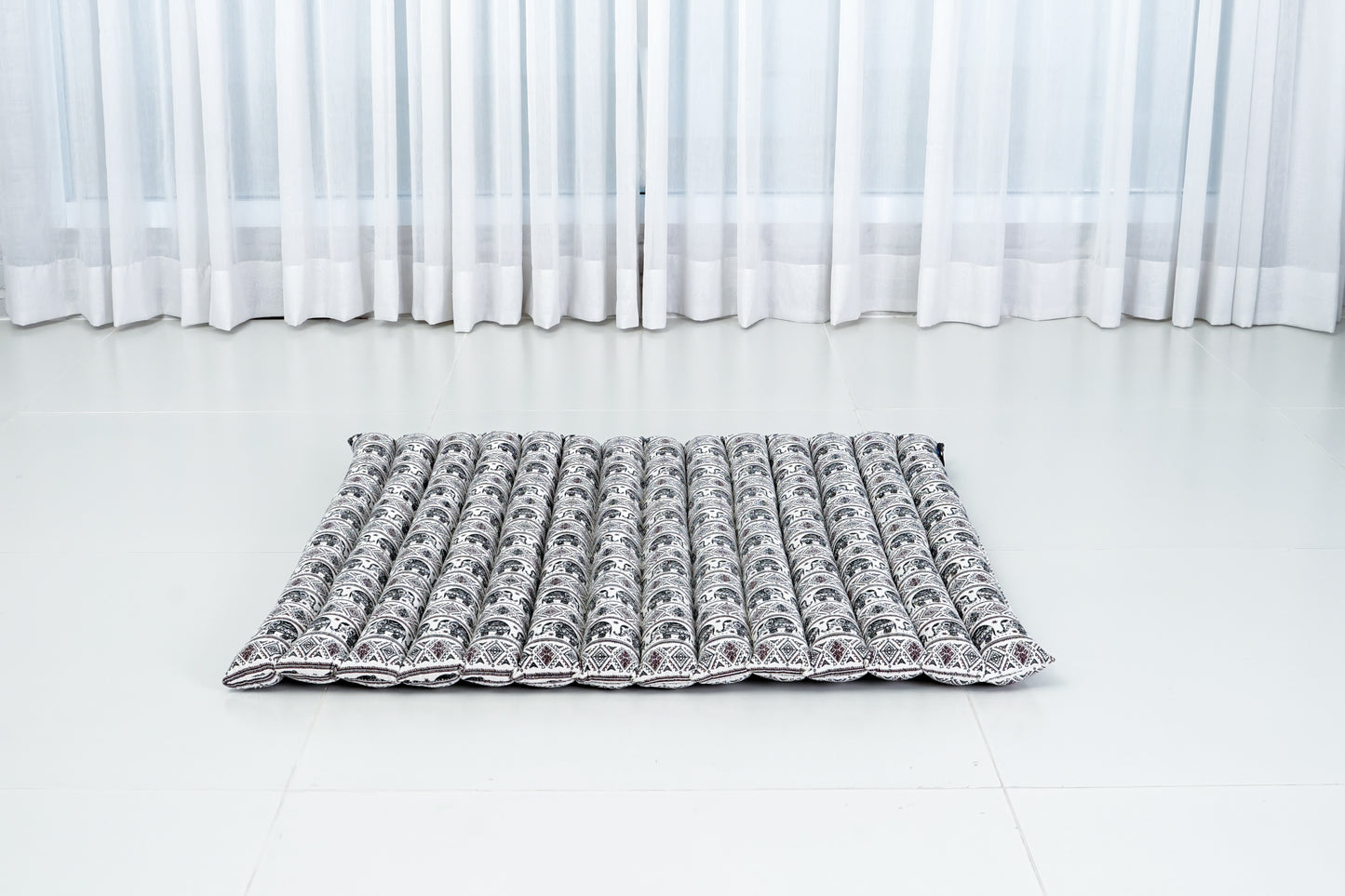 Large Kapok Zabuton Meditation Cushion – Rectangular Floor Mat with Cotton Cover, El2 - Black