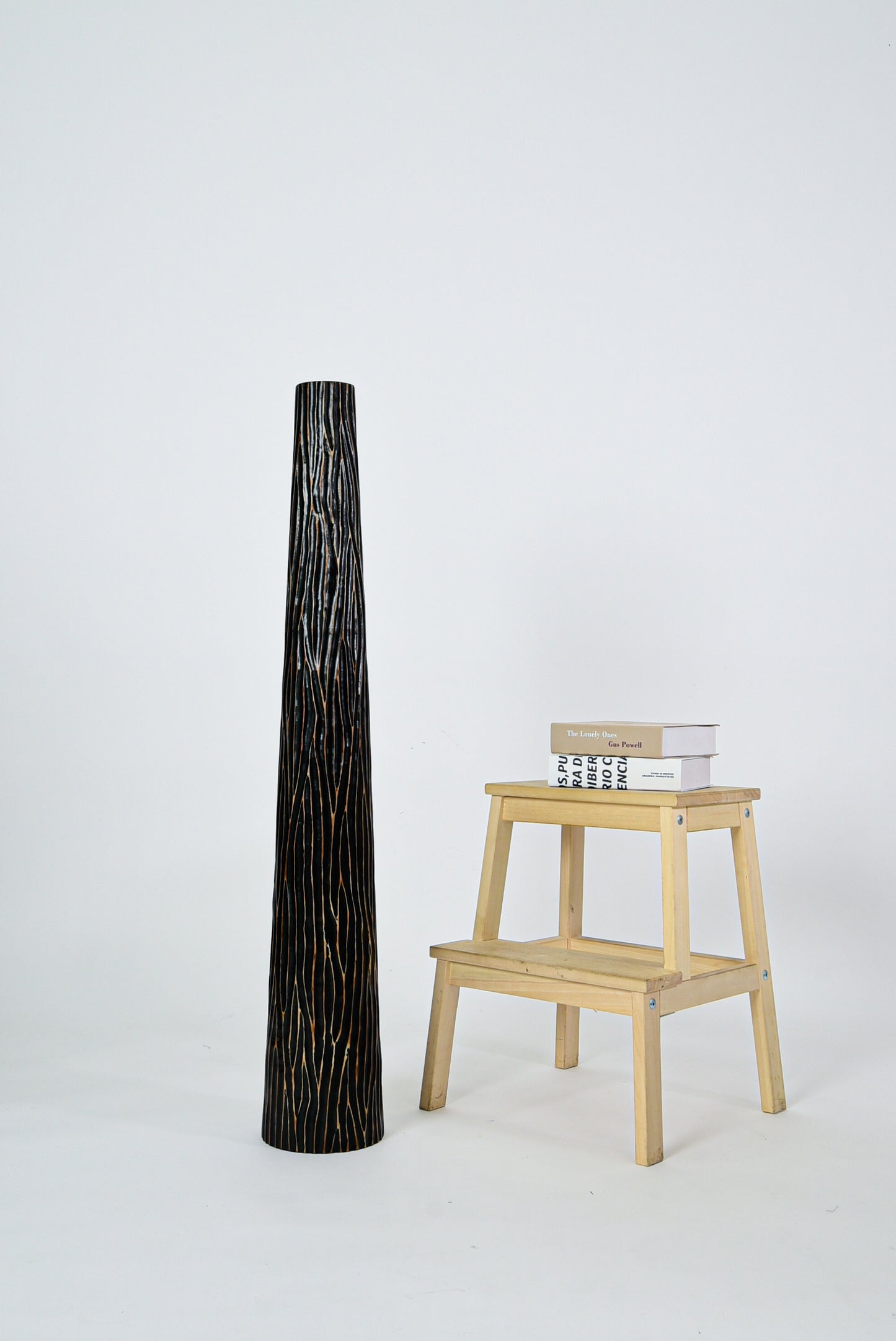 Large Mango Wood Floor Vase – Handcrafted Decorative Highlight from Thailand, 105 cm