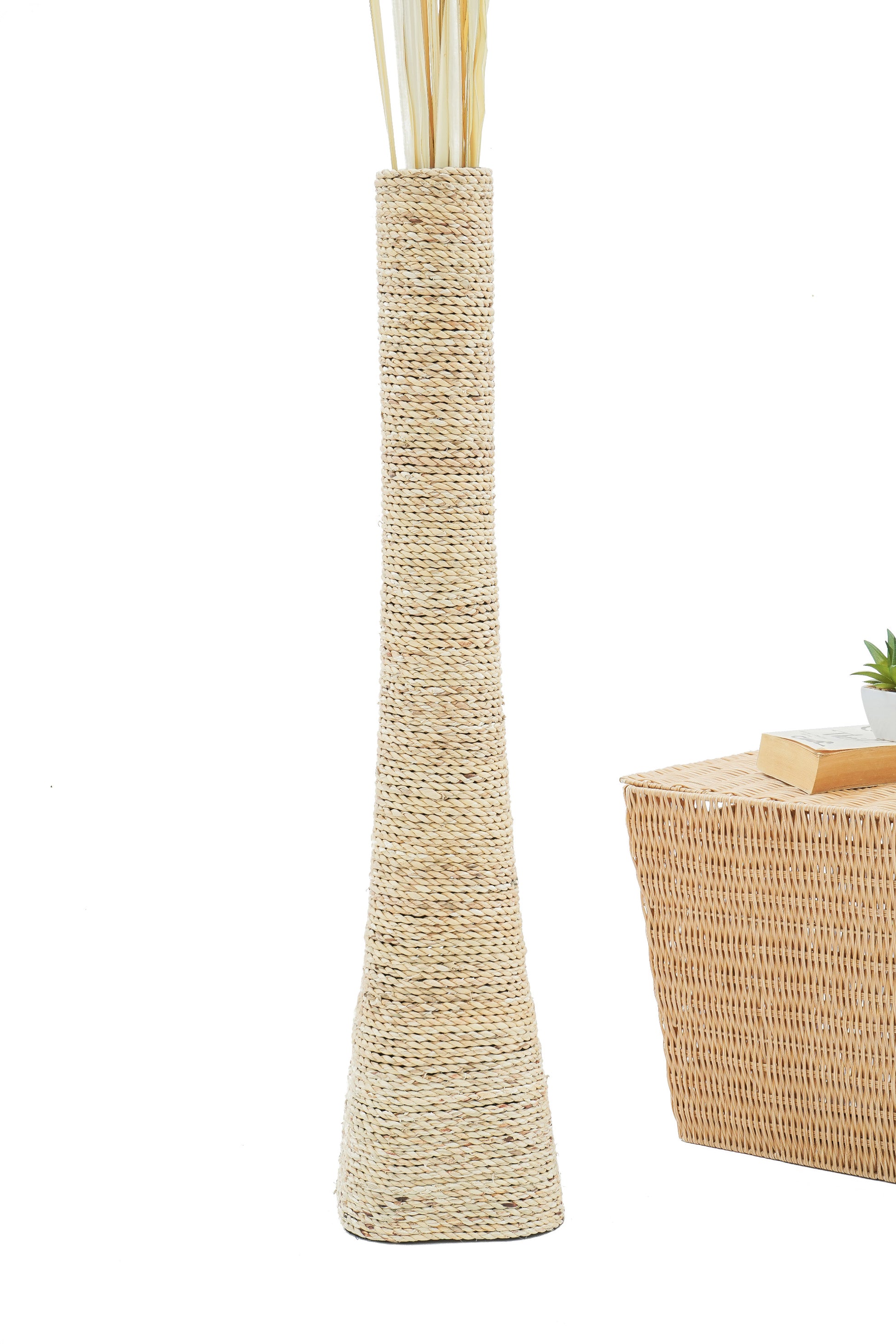 Large & Tall Floor Vase Made of Water Hyacinth and Bamboo – Handwoven Decorative Stand Vase for Dried Flowers & Branches, ecru, 90 cm - Modèle 2