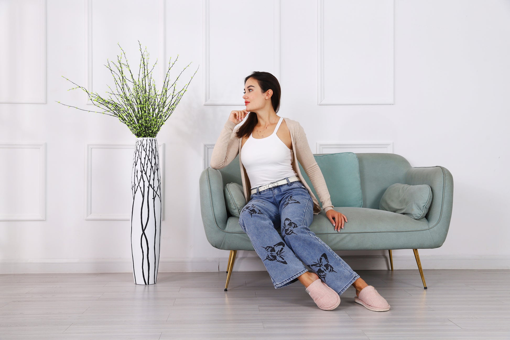 Large Resin Floor Vase – Stylish Waterproof Vase for Fresh & Dried Flowers, 85 cm