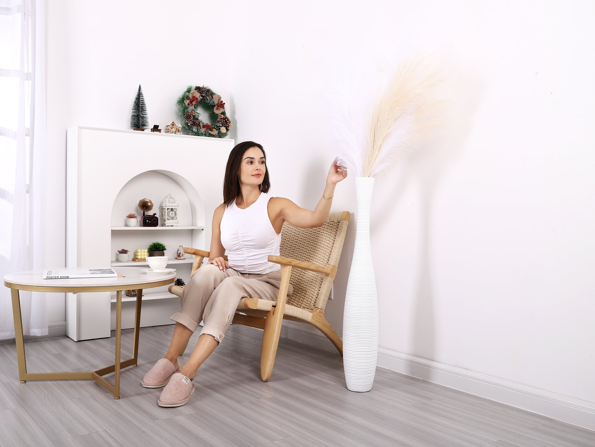 Large Resin Floor Vase – Stylish Waterproof Vase for Fresh & Dried Flowers, 85 cm