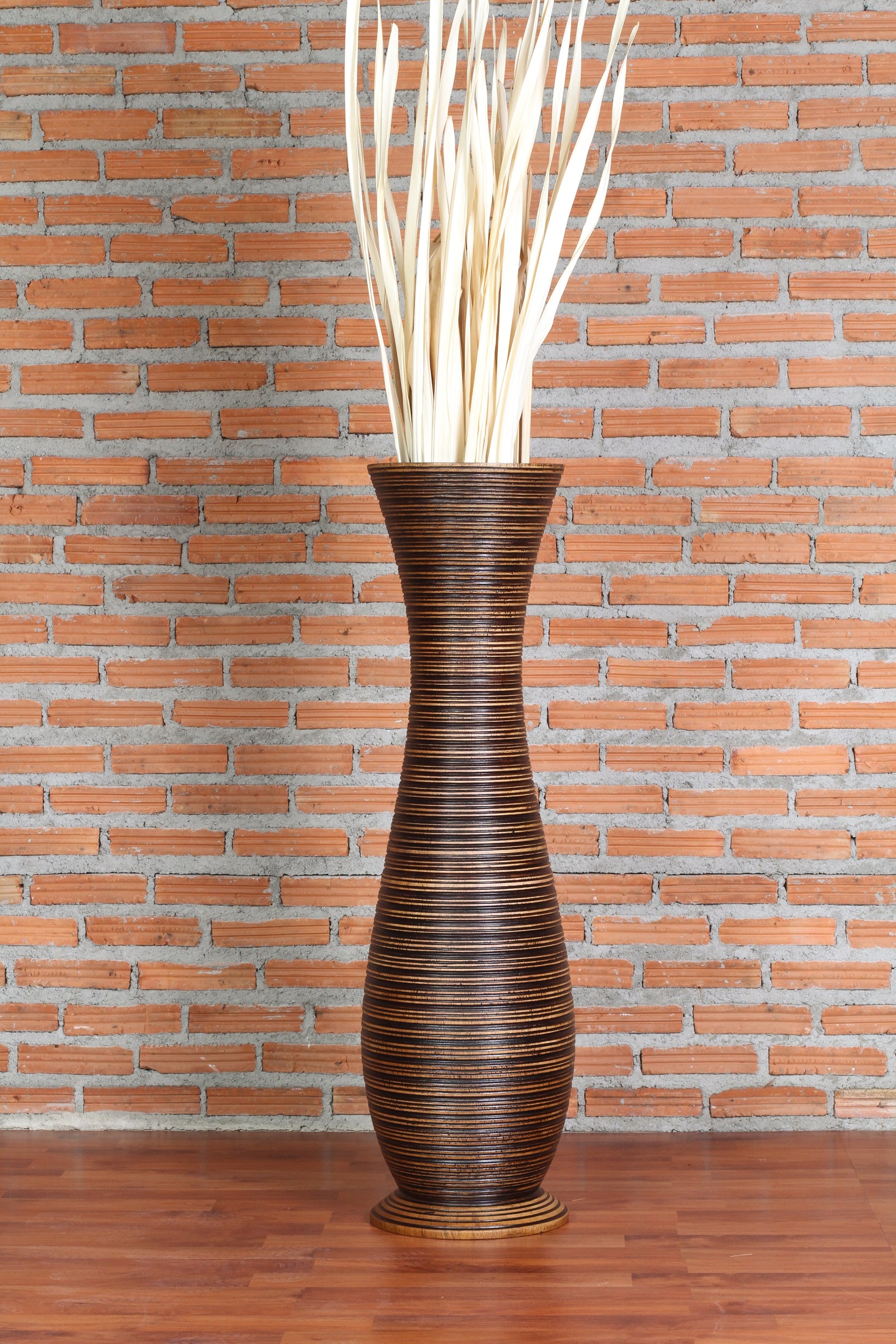Large Mango Wood Floor Vase – Handcrafted Decorative Highlight from Thailand, 85 cm