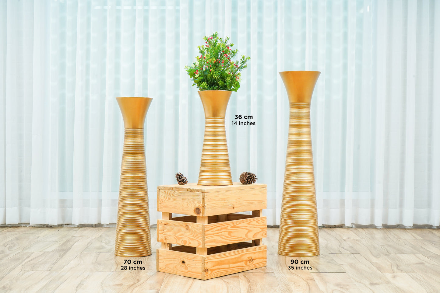 Large Mango Wood Floor Vase – Handcrafted Decorative Highlight from Thailand, 65 cm