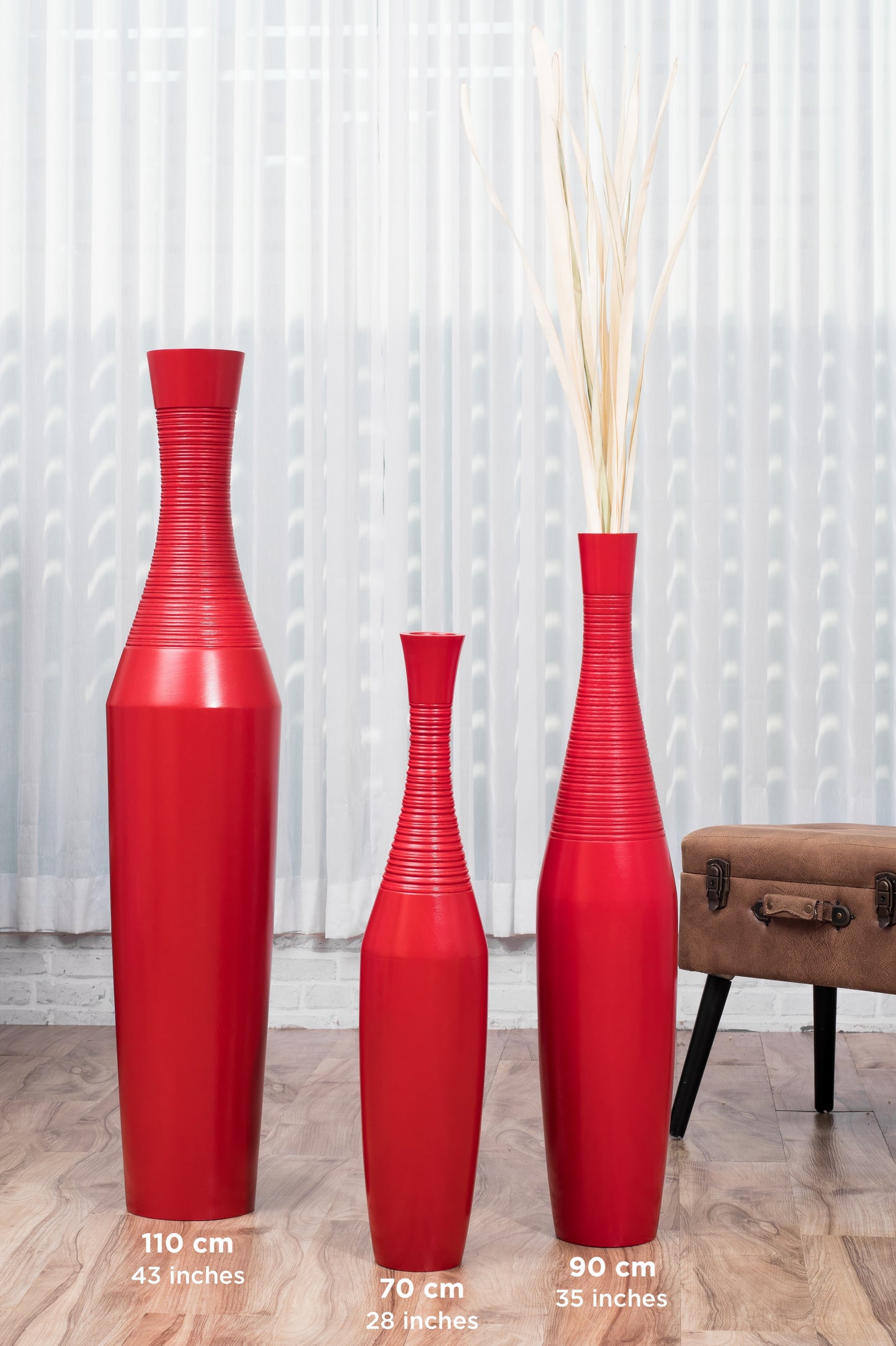 Large Mango Wood Floor Vase – Handcrafted Decorative Highlight from Thailand, 105 cm