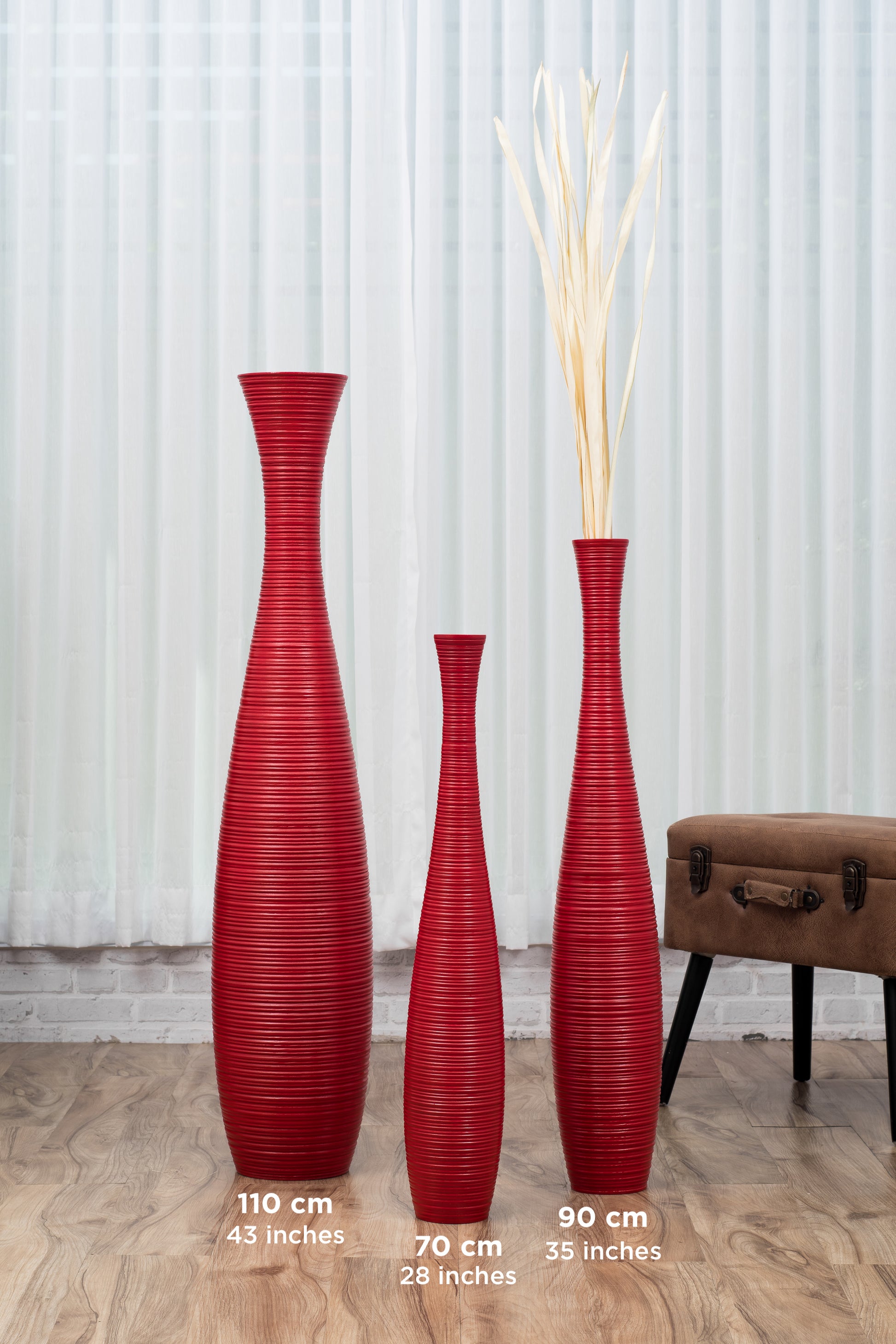 Large Mango Wood Floor Vase – Handcrafted Decorative Highlight from Thailand, 65 cm