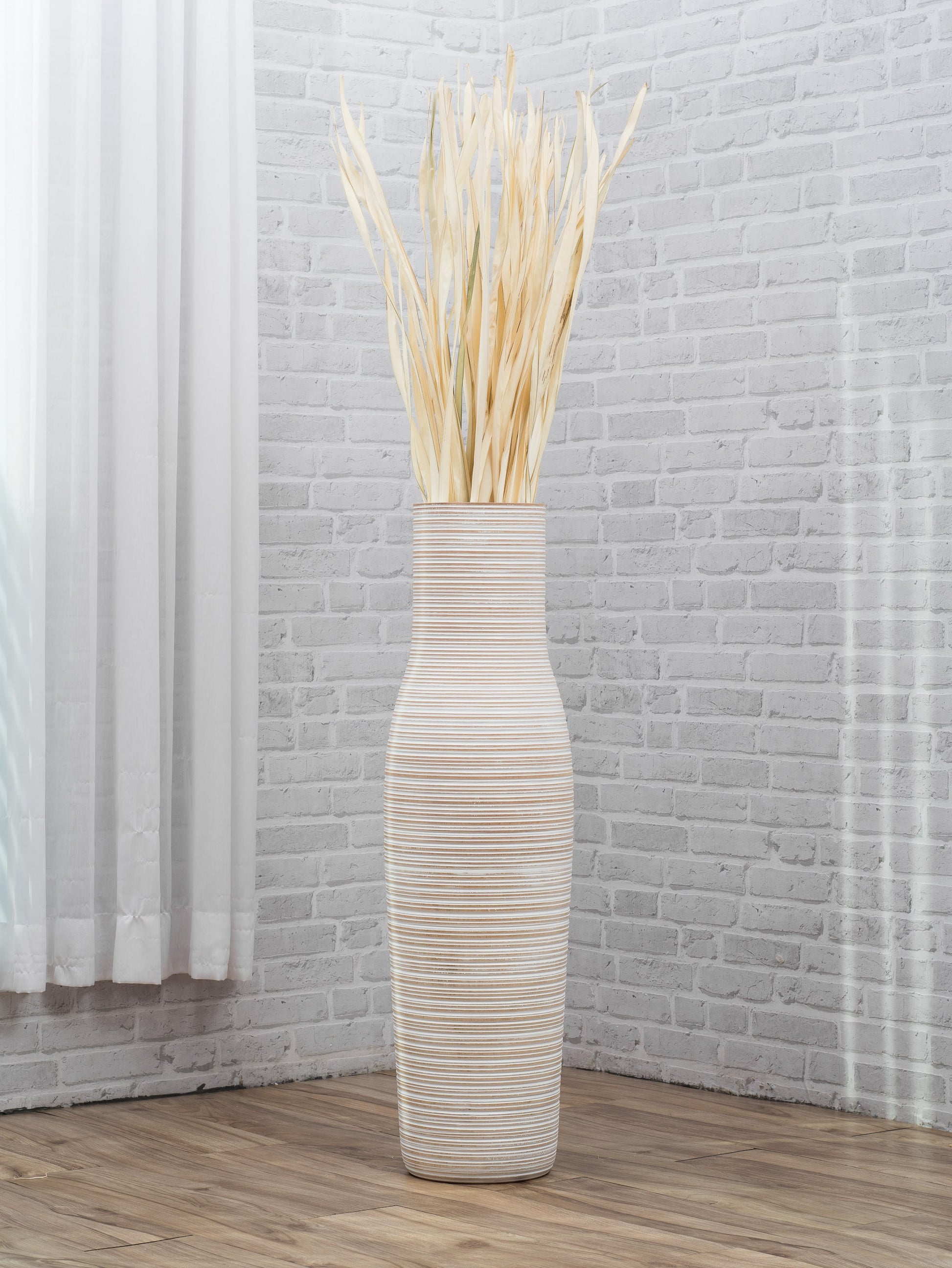 Large Mango Wood Floor Vase – Handcrafted Decorative Highlight from Thailand, 85 cm