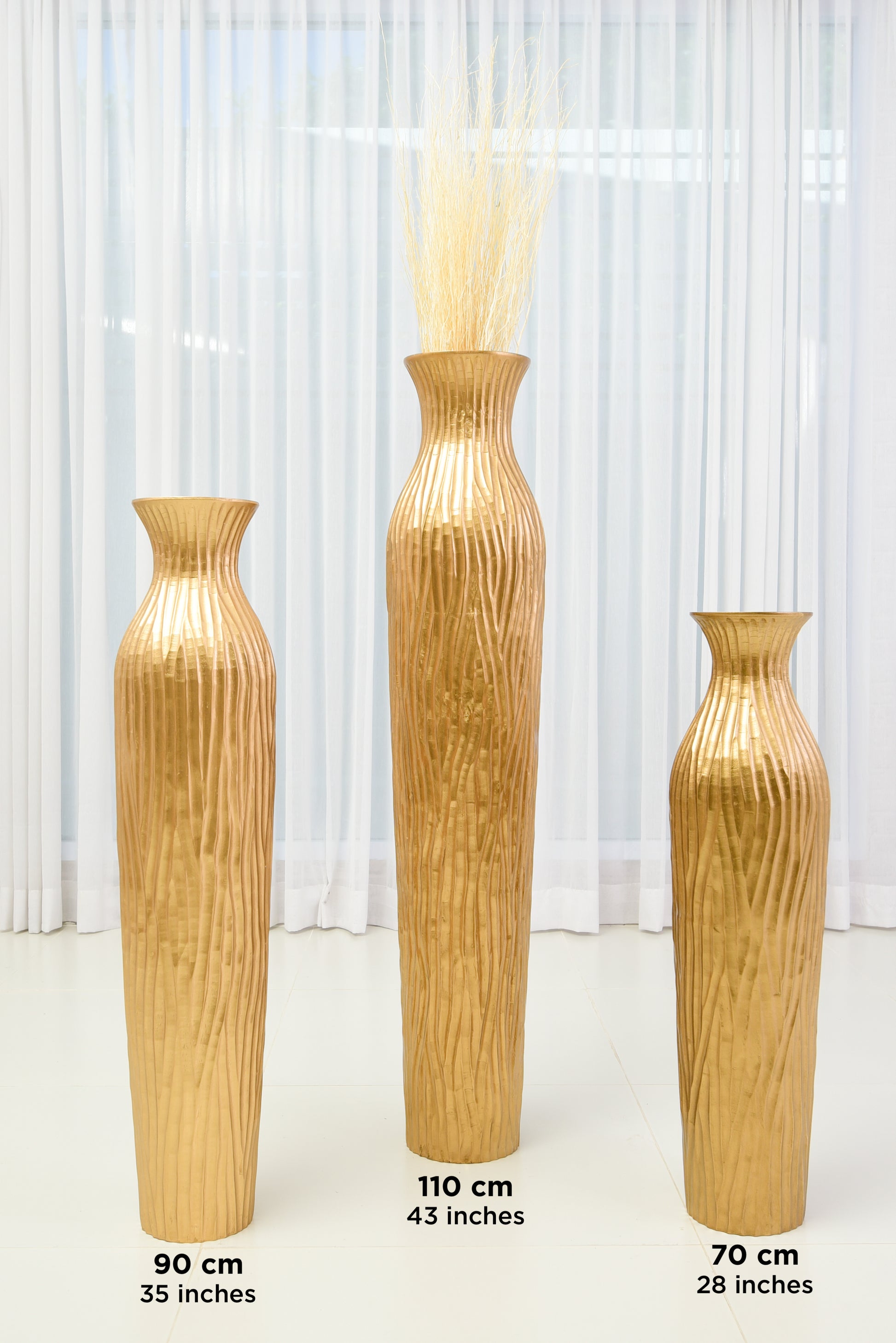 Large Mango Wood Floor Vase – Handcrafted Decorative Highlight from Thailand, 85 cm